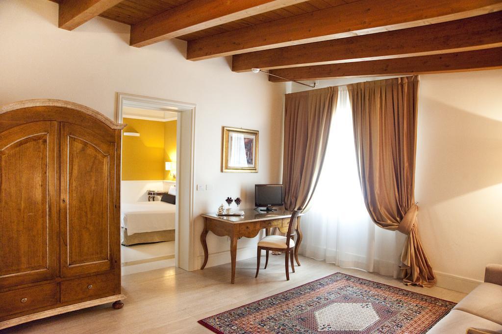 סן לזרו די סבנה Relais Villa Valfiore מראה חיצוני תמונה