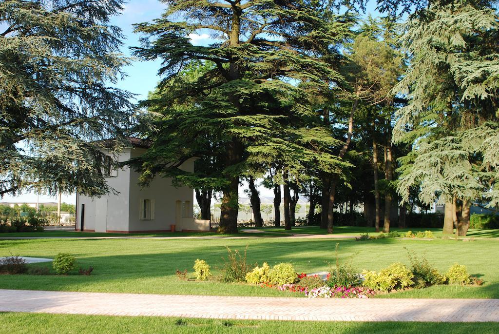 סן לזרו די סבנה Relais Villa Valfiore מראה חיצוני תמונה